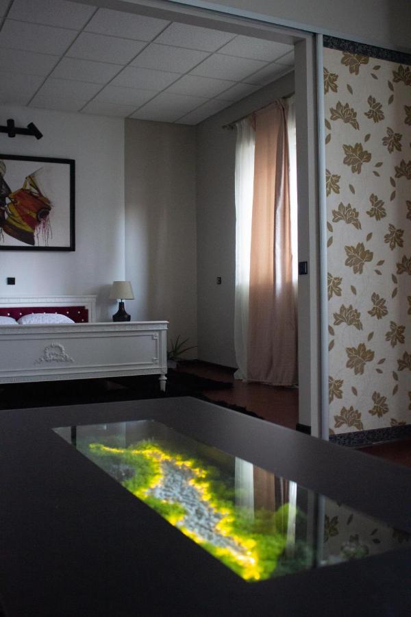 Yox Apartment 1 Oradea Luaran gambar