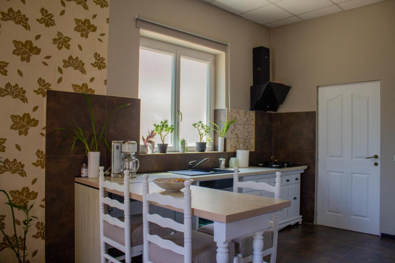 Yox Apartment 1 Oradea Luaran gambar