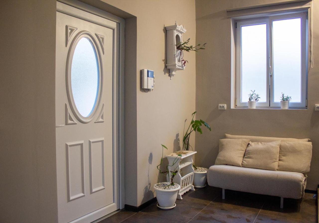 Yox Apartment 1 Oradea Luaran gambar