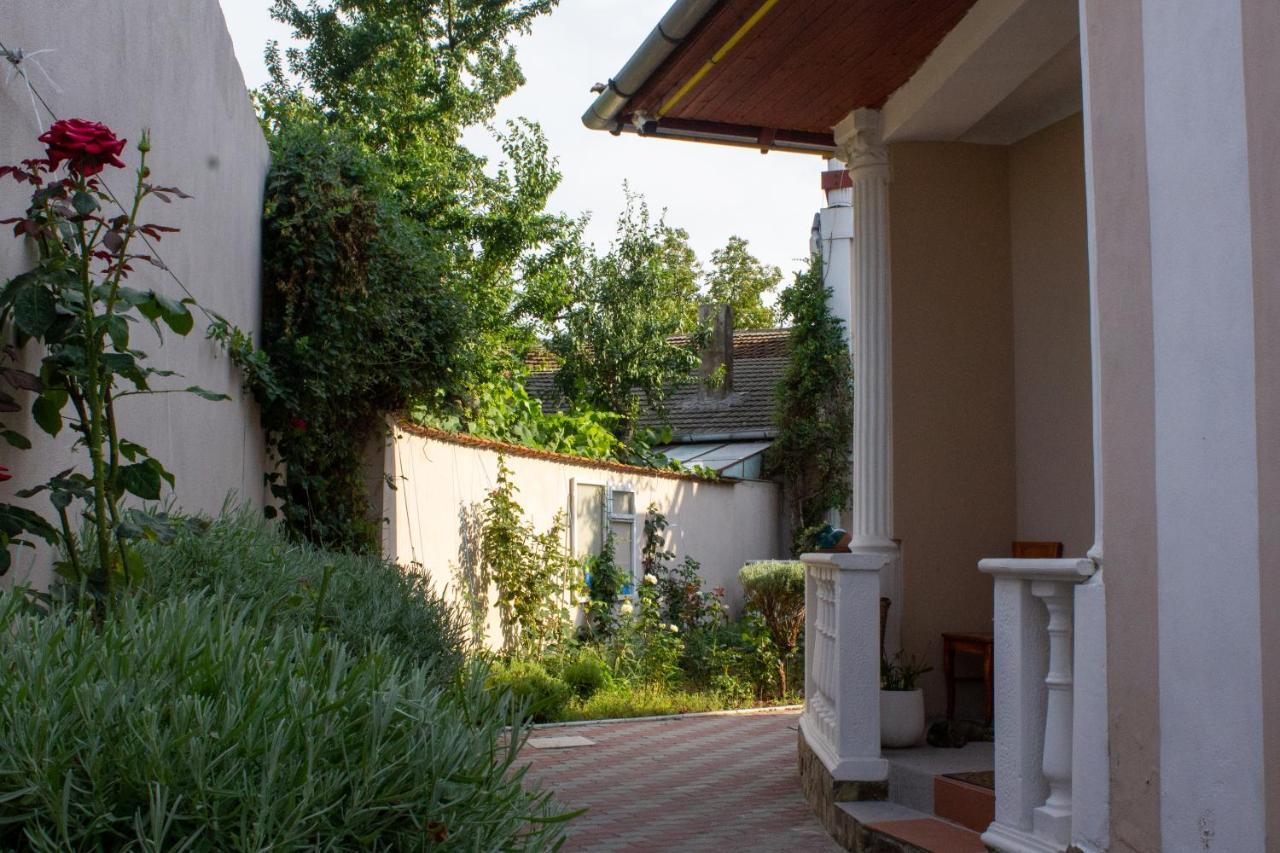 Yox Apartment 1 Oradea Luaran gambar